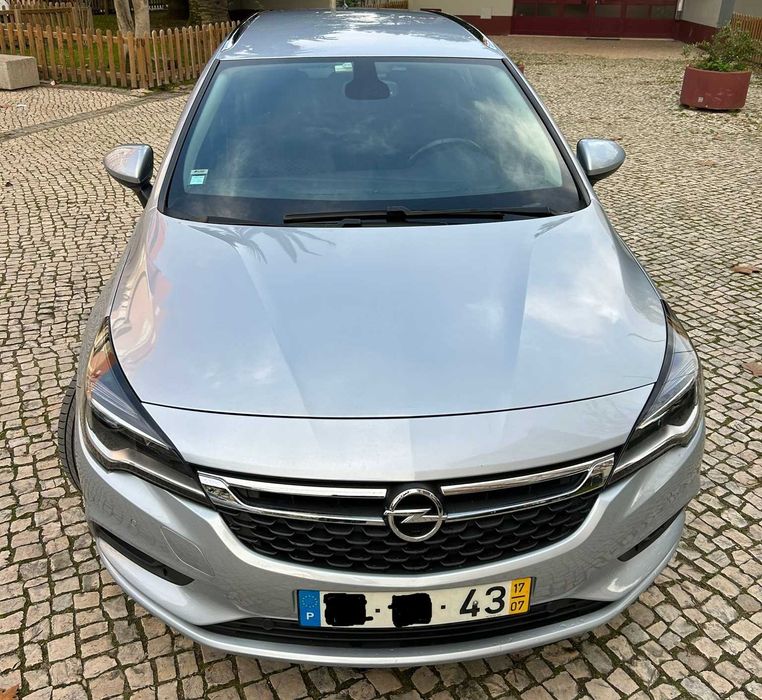 Opel Astra Sports Tourer 2017 poucos KM — photo 2