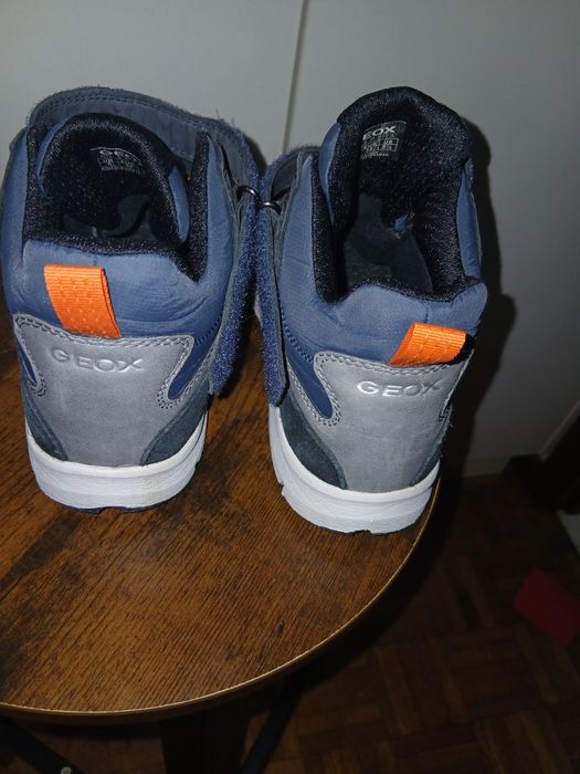 Sapatilhas geox e adidas