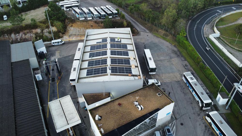instalação  e manutenção de sistema solar64606556358401123