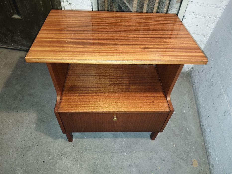 Szafka PRL  odcienie brązu