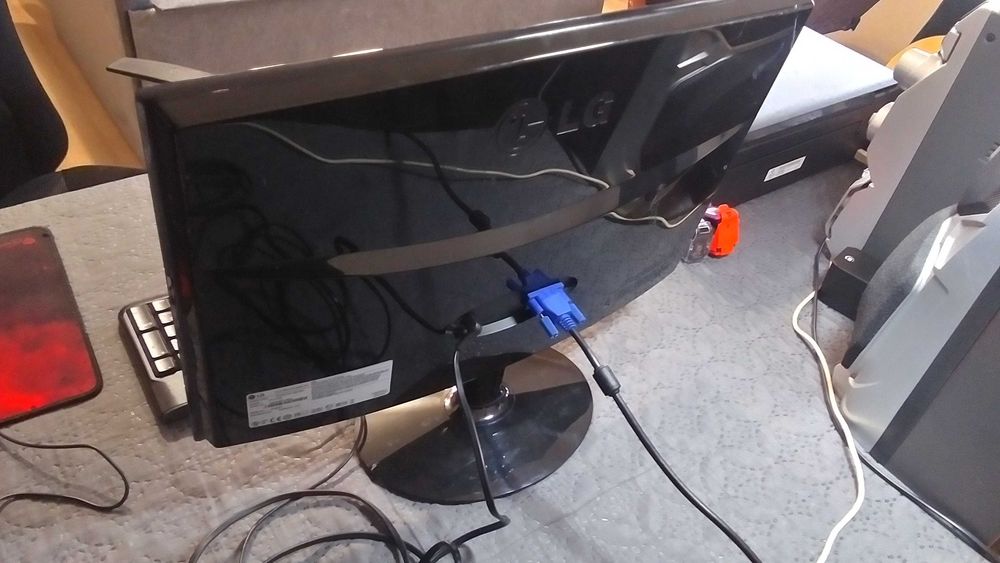 Monitory komputerowe