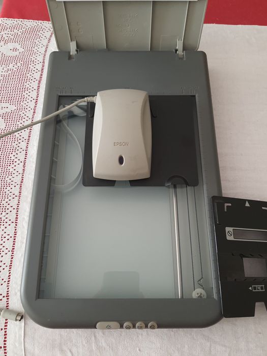 Scanner de páginas, de slides e de negativos Epson Perfection 1260 Pho