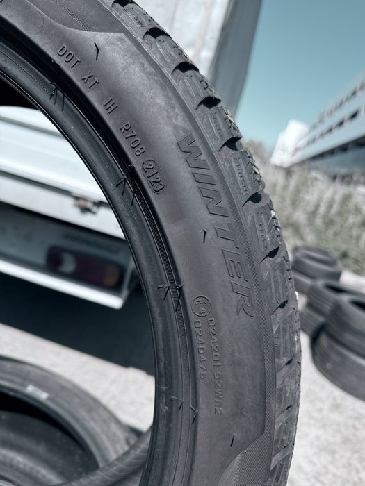 255 40 20 Pirelli Sottozero 3 99% 2023 Шини Зима