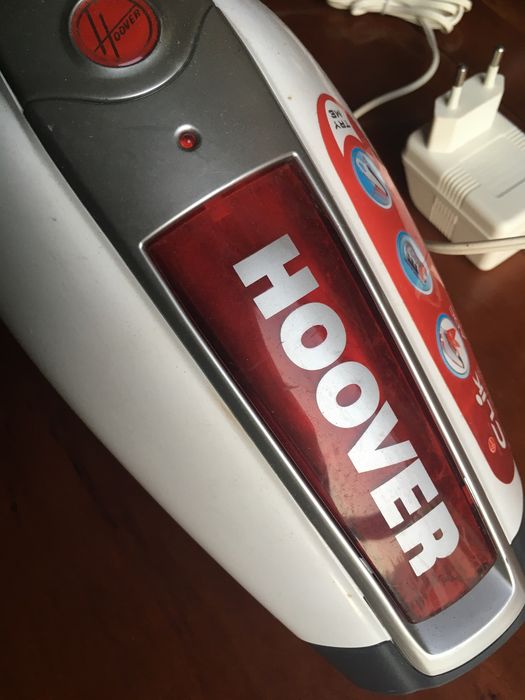 Aspirador de Pó Portátil Hoover Clik 9.6V
