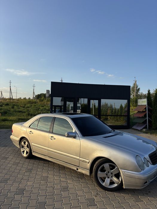 Mercedes-Benz E-Class 2001 VIN WDB2100061B436747 фото оголошення 2 з 13