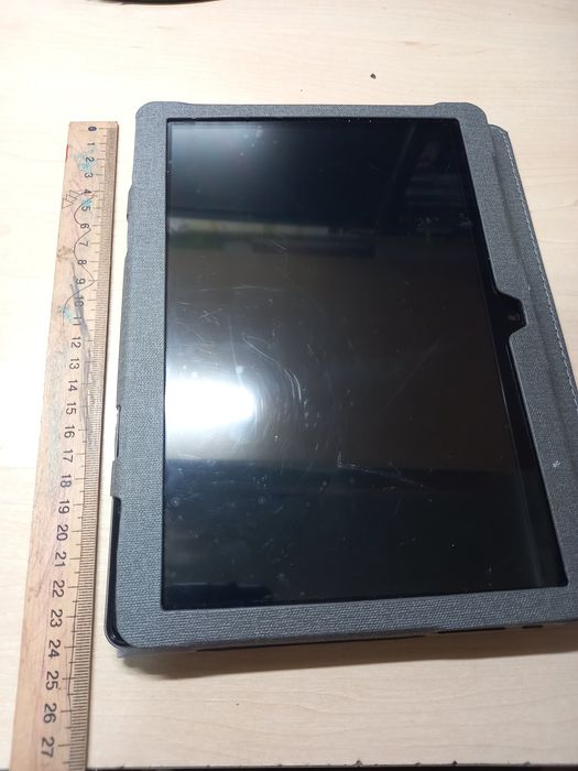 Продам планшет  tPad