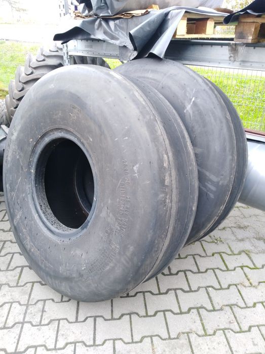 Opona DUNLOP 20.00-20 26PR beczkowóz lotnicza 20.0/70-20. 21/80-20
