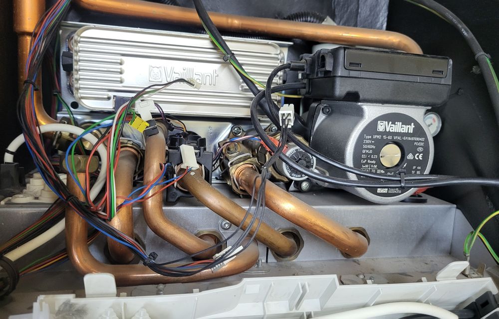 Vaillant ecoTEC pro - części, pompa, 18-40 KW