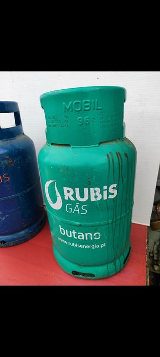 Garrafas de ferro 13 kg roulotes bar.