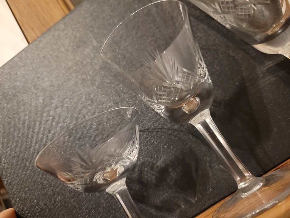 Kieliszki 11cm wysokość kryształ 6sztuk piekne szlif