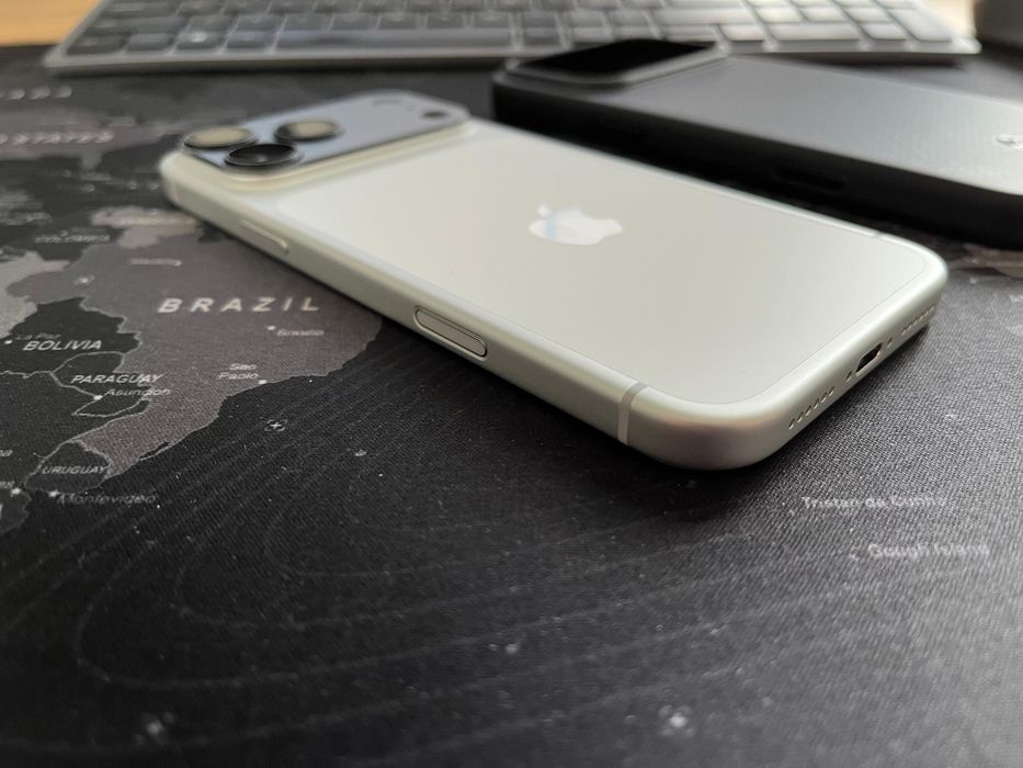 iPhone 17 pro max 256gb silver