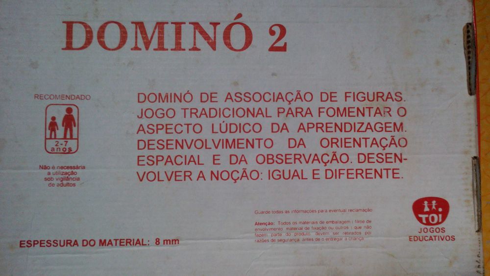 Jogo dominó ou Puzzle infantil ou   batedeira de bolos,