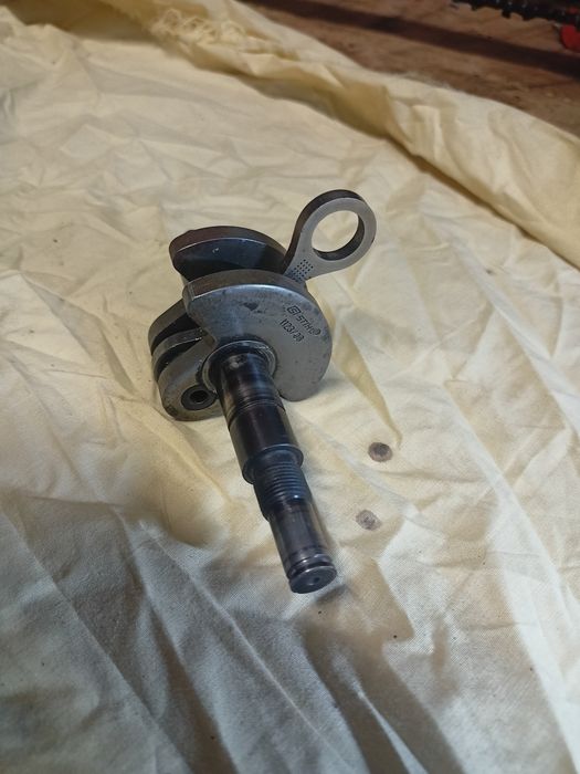Wał korbowy pilarki Stihl 23