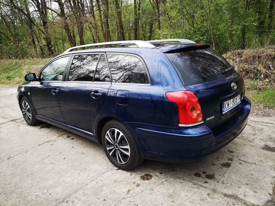 Toyota avensis 1.8 ,2004r