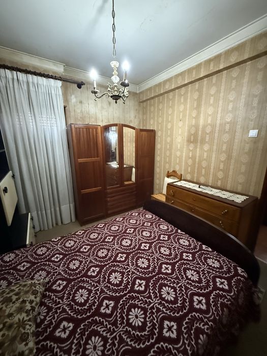 Arrendo quarto individual sem caução em casa habitada