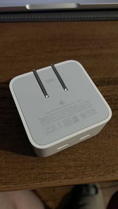 Apple зарядний пристрій 35W Dual USB-C