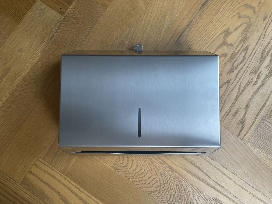 Dozownik do reczników jednorazowych