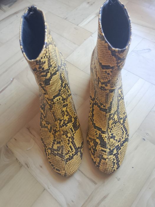 Botki z lekkim ociepleniem.