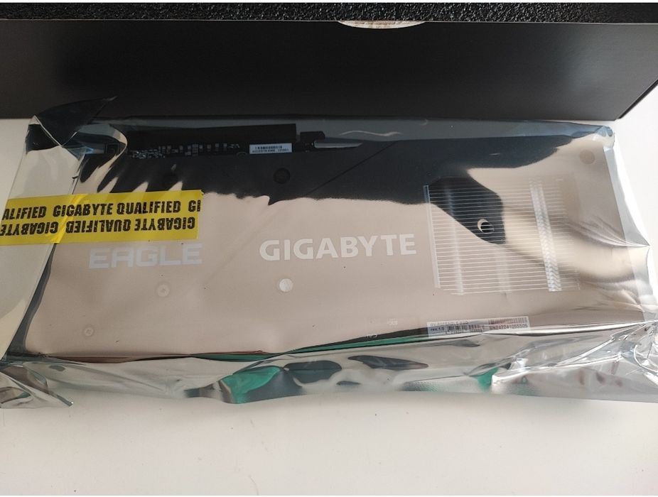 Placa Gráfica GIGABYTE RADEON RX6600