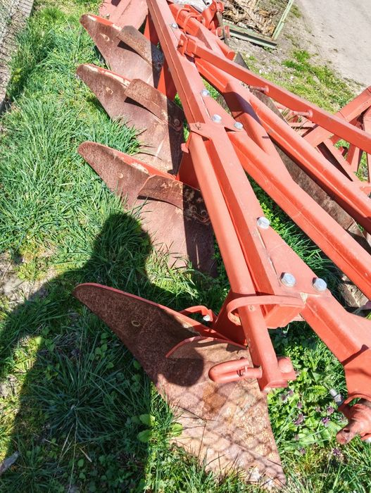 Pług 4 skibowy zagonowy