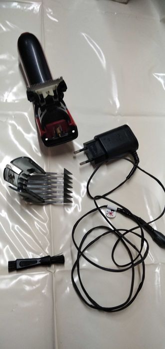 Машинка для стрижки волосся Philips