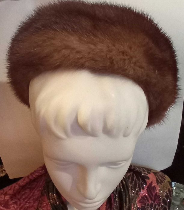 Beret futrzany z norki