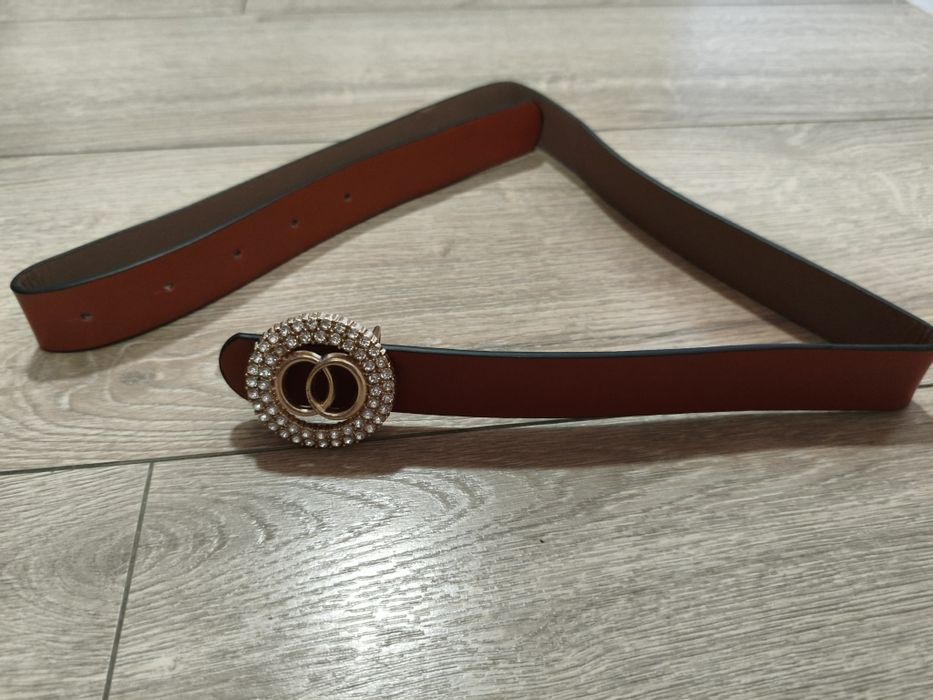 Brązowy pomarańczowy pasek złota klamra  99 cm