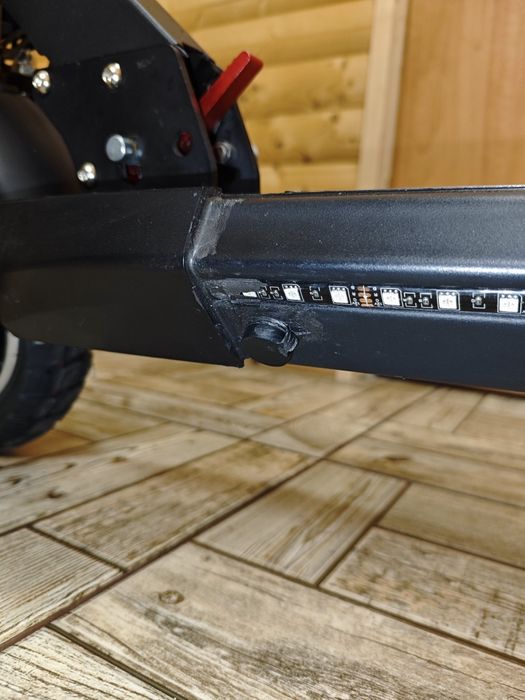 Продам самокат Kugo m4 pro max+ 23 ah, повний привід 2000W . Ключ nfs