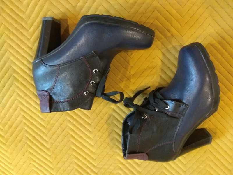 Botki granatowo - czarno - bordowe 39