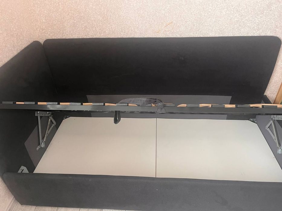 Продам дитяче односпальне ліжко