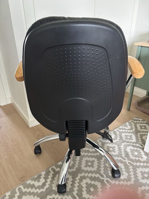 Cadeira giratória de secretária