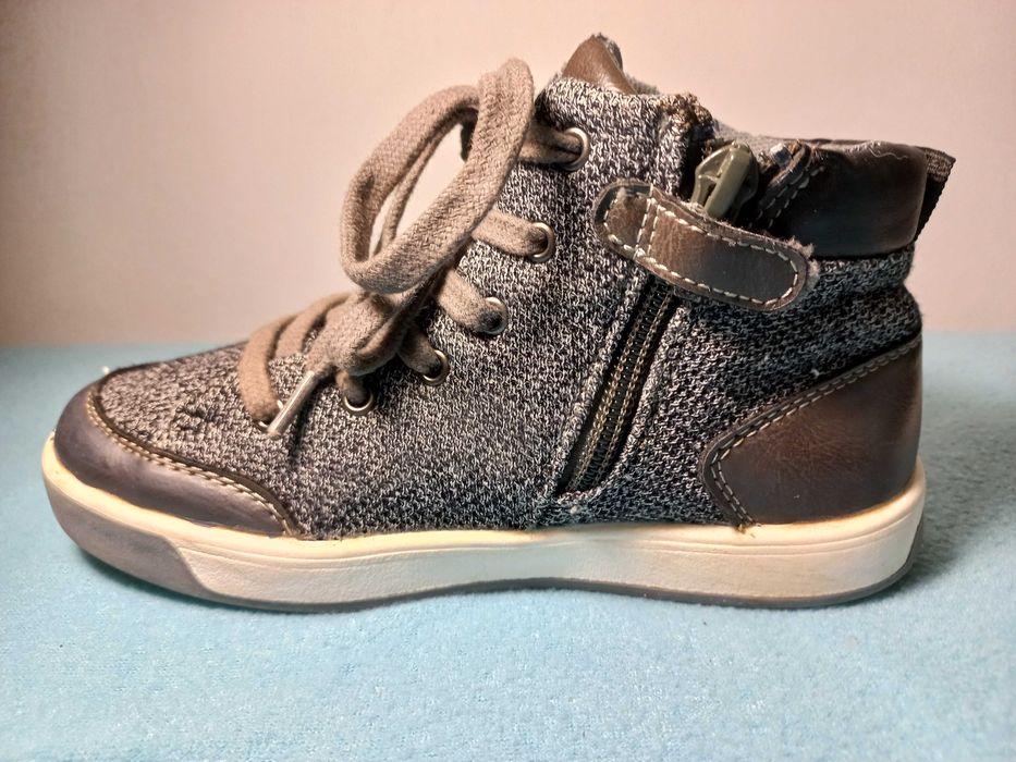 Trampki za kostkę r.29;  18,5 cm