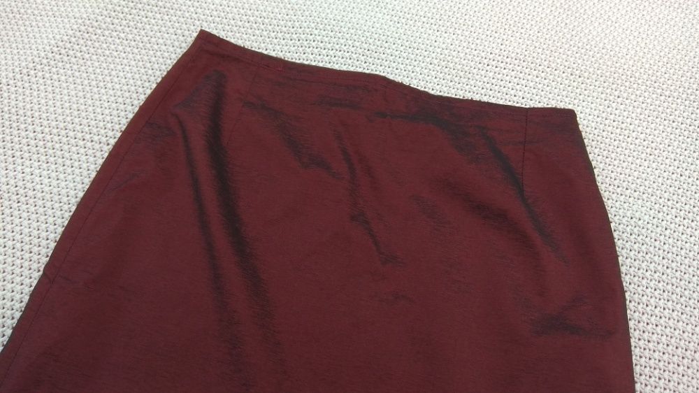 Bordowa elegancka spódnica