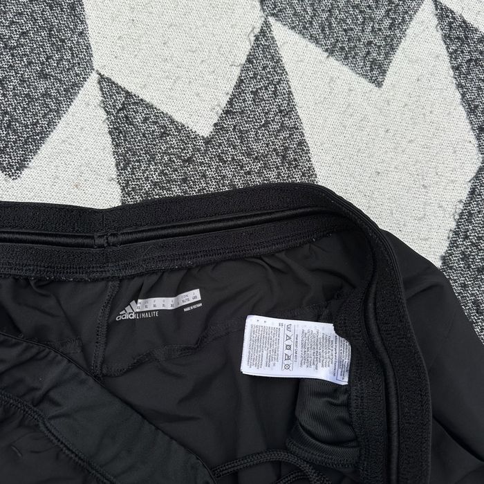 Нові шорти Adidas XL