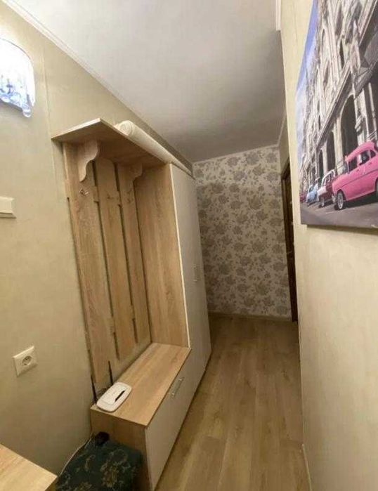 Продается 2 ком 3/5, метро 15 минут.