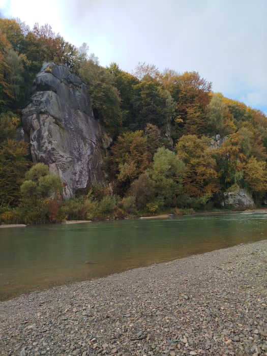 Відпочинок в карпатах, біля Сколе.  Оренда  котеджу. Чан. Будинок
