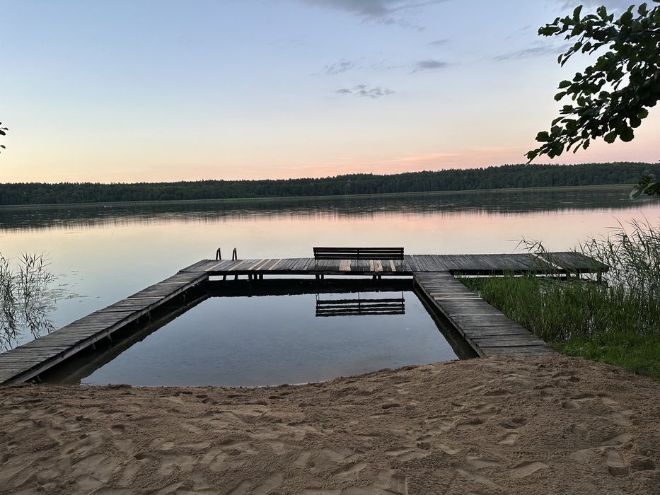 Wolne 4-6.01!Domek nad jeziorem z balią jacuzzi na Mazurach 2-12 os.