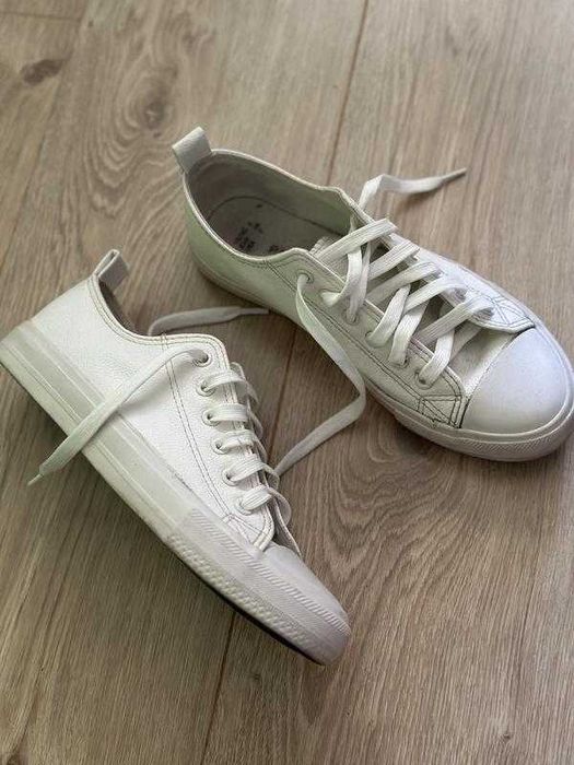 Білі кеди фірми Primark, 38 р