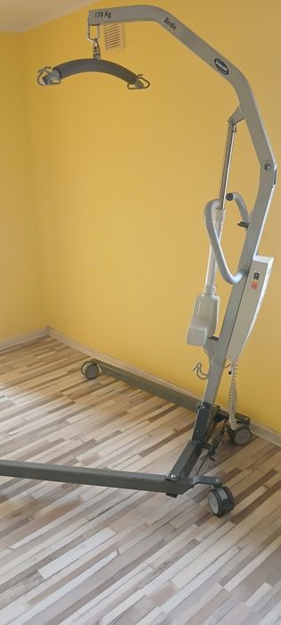 Dzwig dla niepełnosprawnej osoby