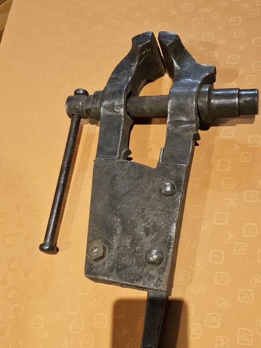 imadło kowalskie z nogą stare kute warsztatowe 90 cm