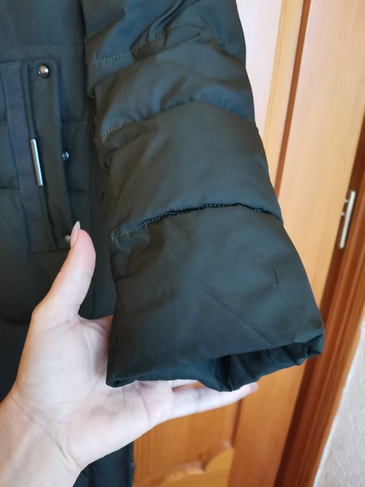 Пальто зимове з натуральним коміром