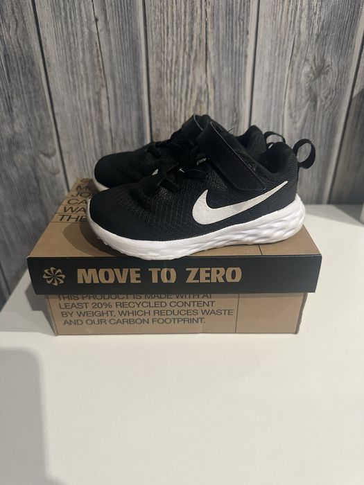 Кросівки Nike  24 розмір