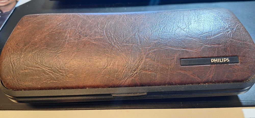 Maquina Barbear Philips exclusive  HP 1601