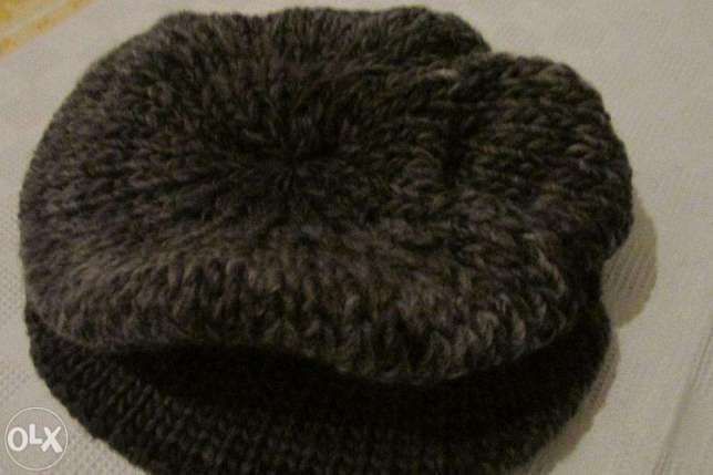 Gorro cinzento de lã