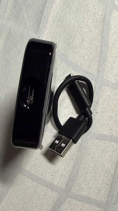 Wireless Apple CarPlay/ Android Auto Adapter