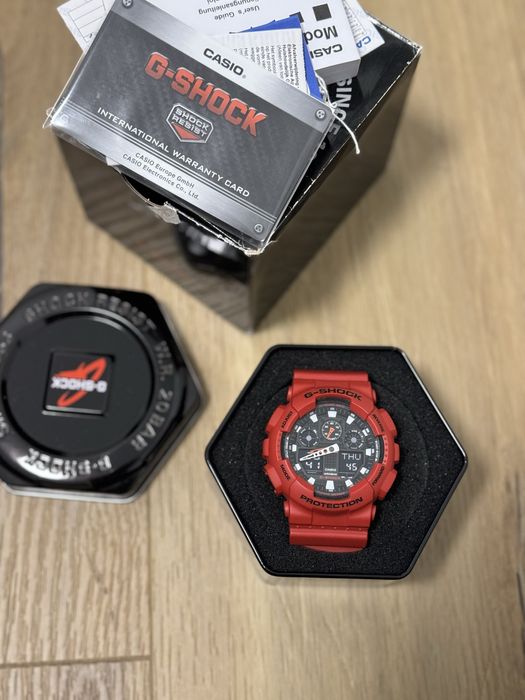 Годинник  CASIO G-shok GA-100B-4AER