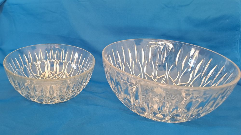 Conjunto 2 tacas/ saladeiras em vidro lapidado