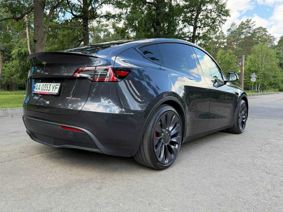 Tesla Model Y 2024 VIN 7SAYGDEF6RA291217 фото оголошення 10 з 24