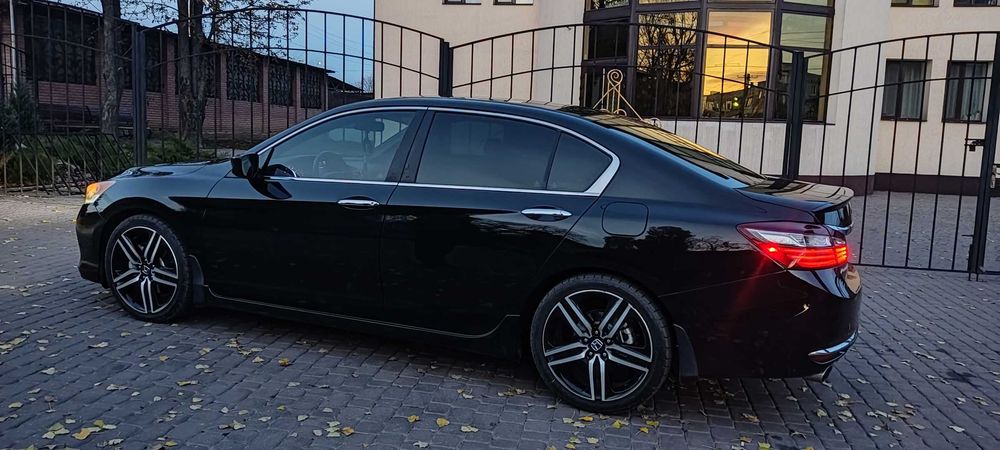 Honda Accord 9 (Рестайлинг)