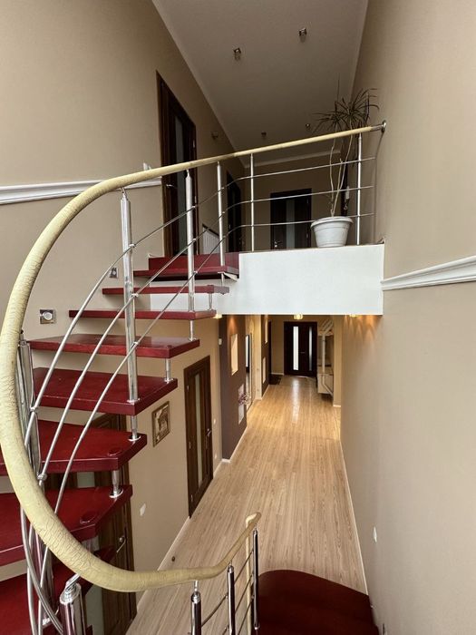 Стильный Дом на 13 ст. Большого Фонтана